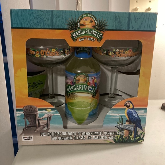 party in paradise Dining Its Five Oclock Somewhere Party In Paradise Margaritaville Gift Set
